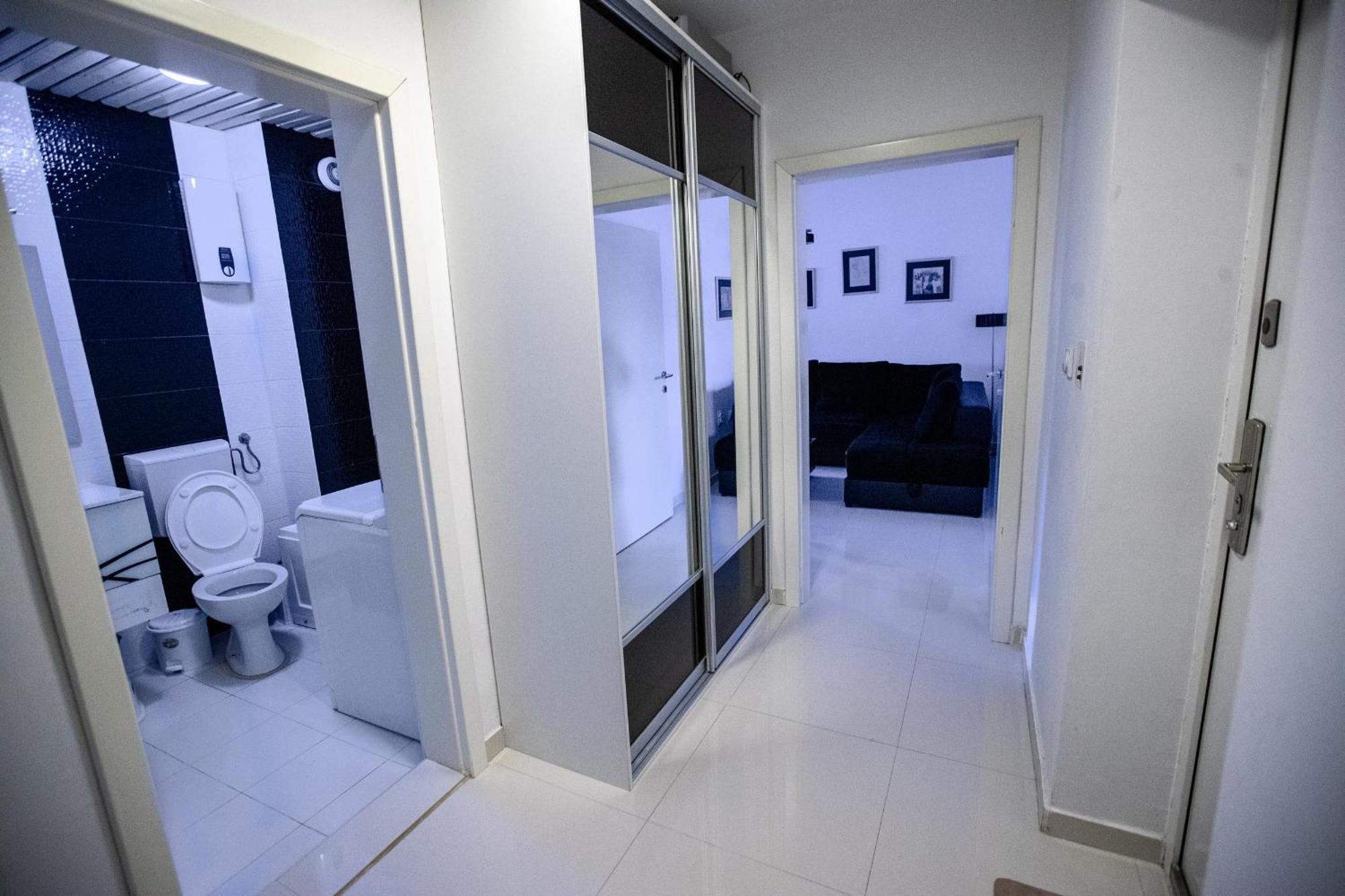 Lake View Double Balcony City Center Apartment In 奥赫里德 外观 照片